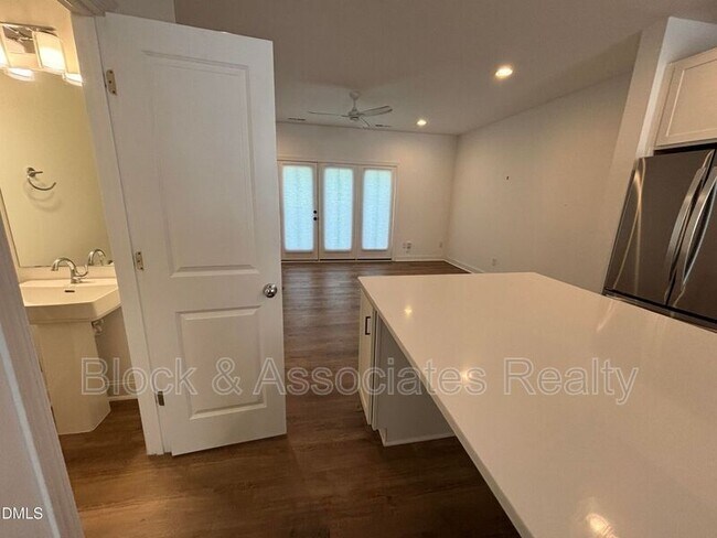 Building Photo - 5710 Parker Pnes Ct