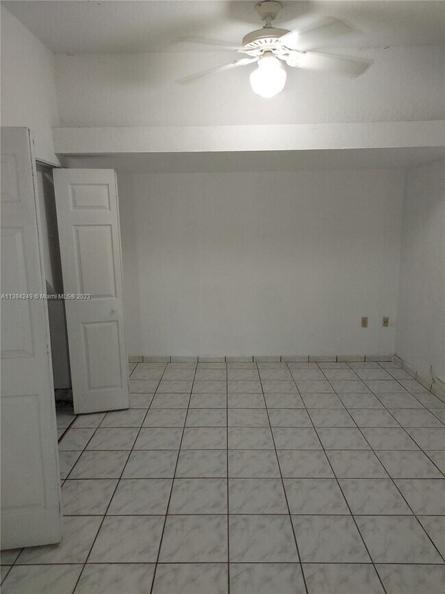 Building Photo - 11762 SW 100th St