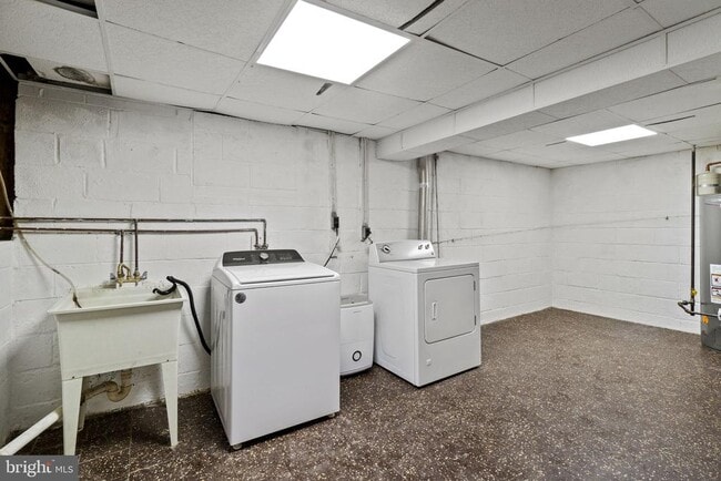 Building Photo - 1110 Chiswell Ln