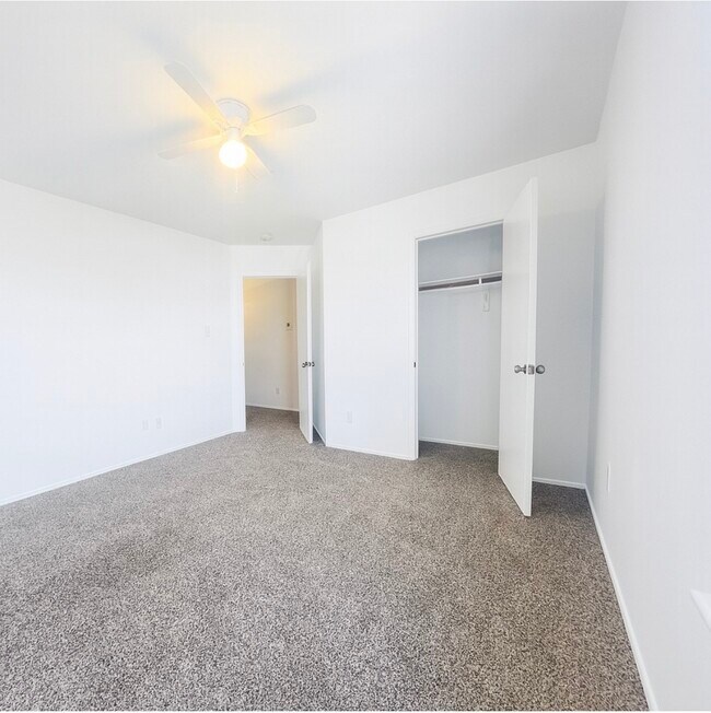 Building Photo - 21231 Linden House Ct