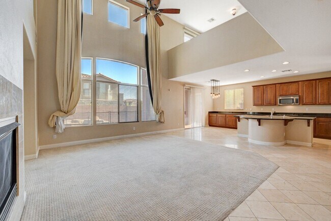 Building Photo - Spacious 5-Bedroom, 2 Story Pool Home in G...