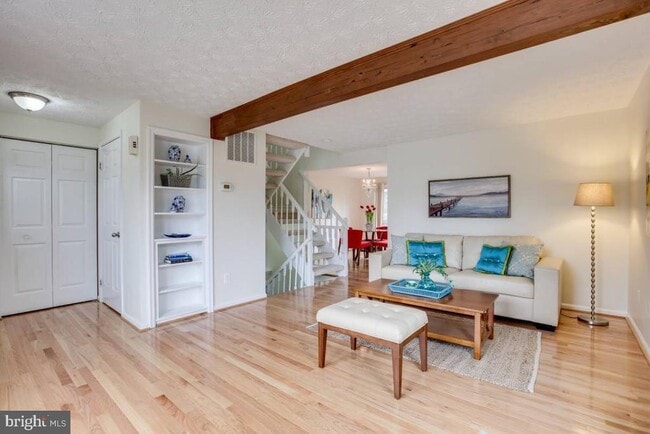 Building Photo - 2025 N Glebe Rd