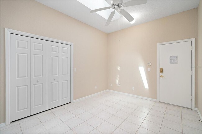 Building Photo - 1103 Signature Dr