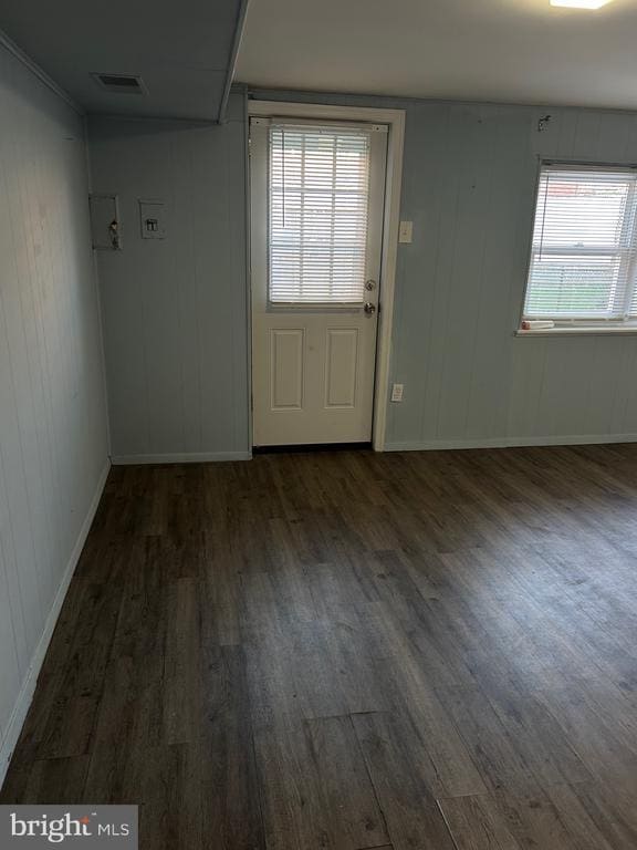 Building Photo - 3243 Lester Rd