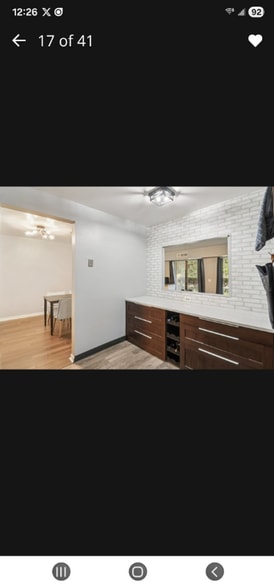 Building Photo - 1405 E Central Rd