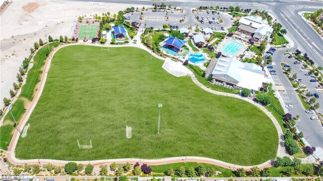 Building Photo - 8907 Roadrunner Ravine St