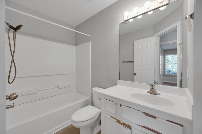 Building Photo - 135 Binnacle Ct