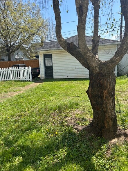 Building Photo - 2416 10th St NW