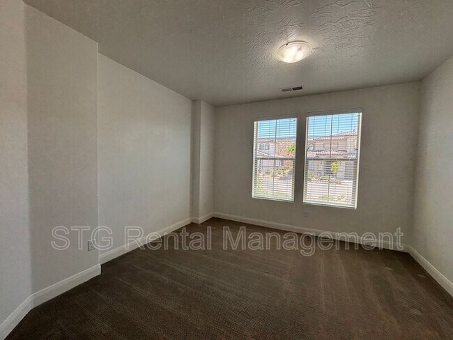 Building Photo - 1092 Alegre Alley