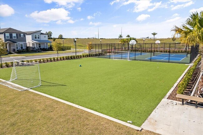 Building Photo - 16496 Silver Brook Wy