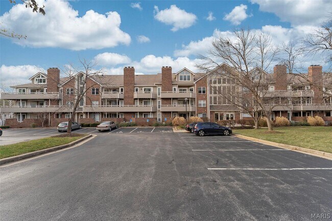 Building Photo - 1010 Thoreau Ct