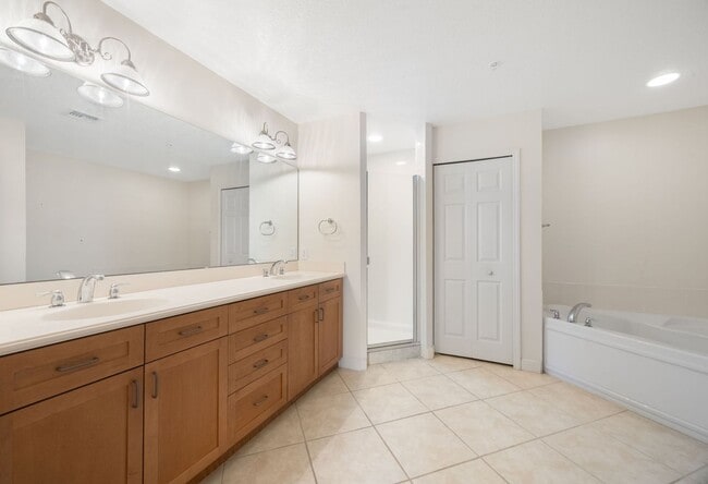 Building Photo - New Rental!