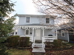 Building Photo - 236 W. Vineyard St. Anderson, IN. 46012