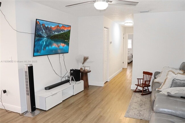 Building Photo - 1770 SW 122nd Ct