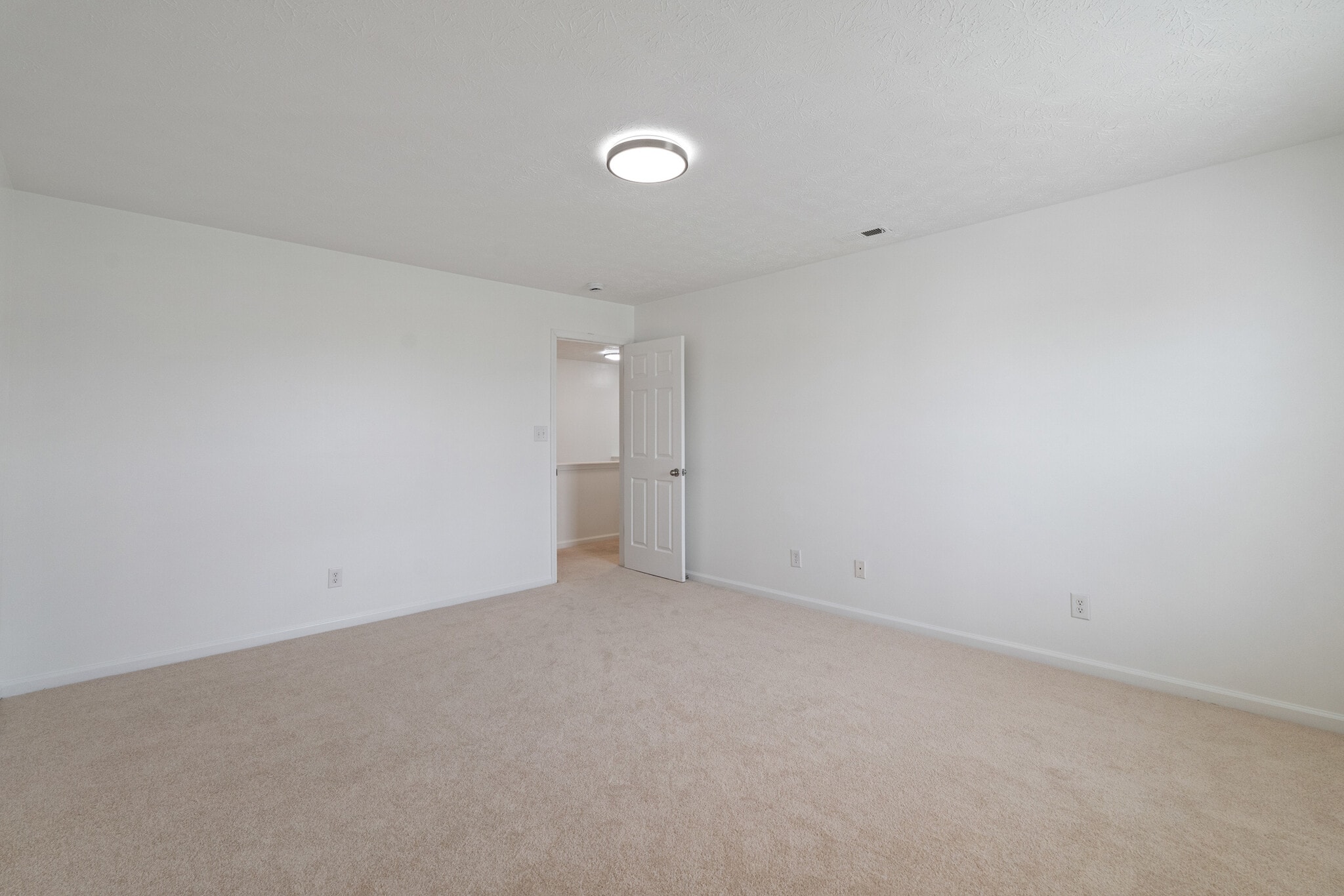 Building Photo - 2310 Liatris Dr