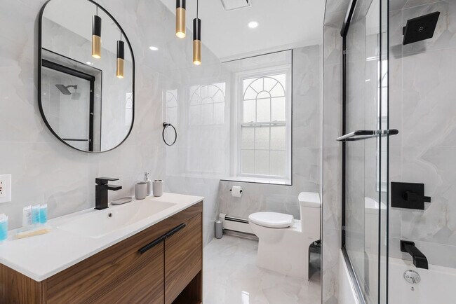 Building Photo - 64 Montebello Rd