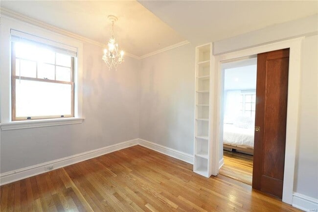 Building Photo - 418 Carswold Dr