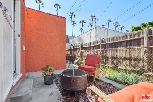 Building Photo - 3815 57th St