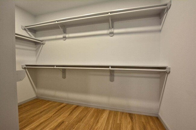 Building Photo - 1207 N Essex Ave