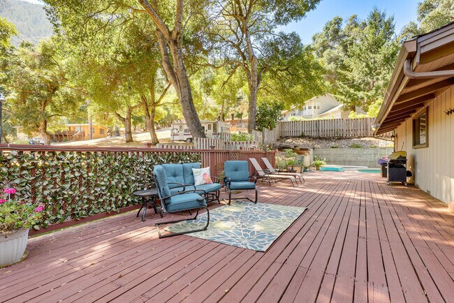 Building Photo - 2820 Greenway Dr