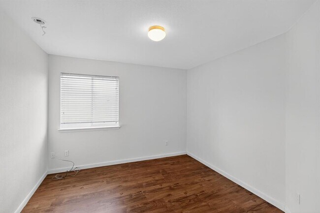 Building Photo - 18320 Rock Sage Cove