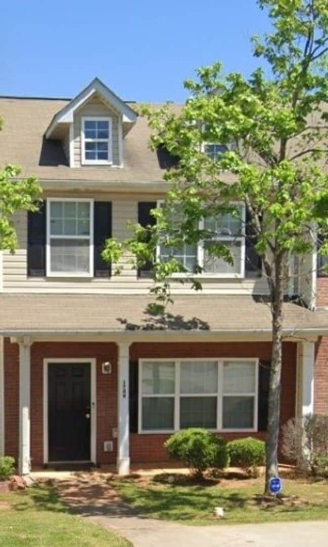 Primary Photo - ACCEPTS SECTION 8 Open House on 10/02/25 @...
