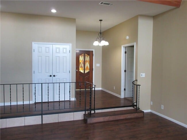 Building Photo - 215 Monkey Rd