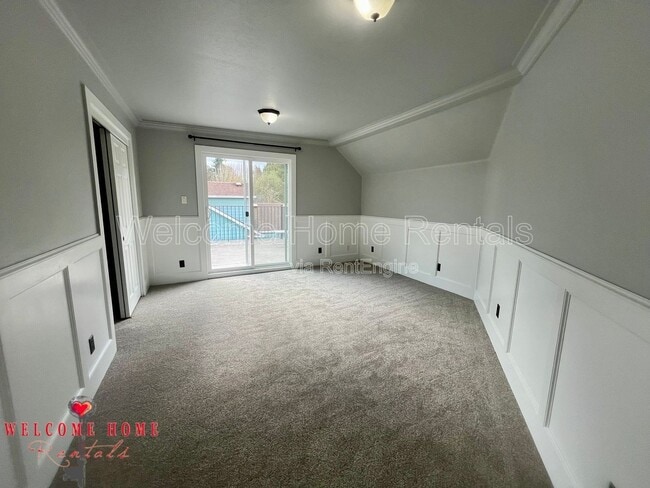 Building Photo - 4520 S Thompson Ave