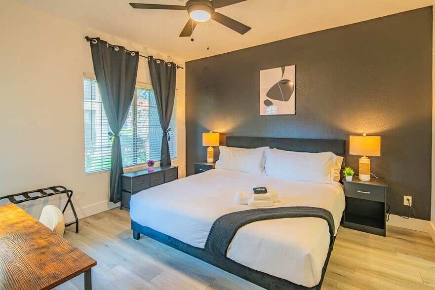 Building Photo - 7900 E Princess Dr