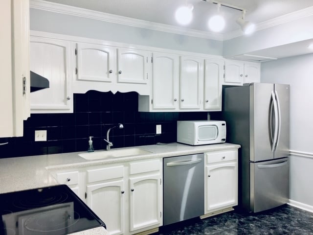 Building Photo - 168 Turnwood Ln