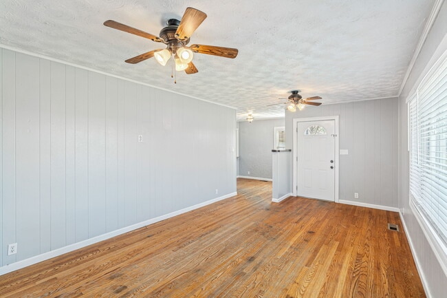 Building Photo - 2920 Byington Beaver Ridge Rd