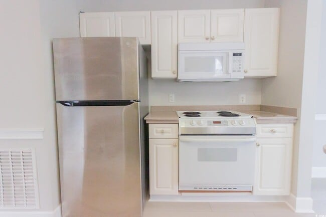 Building Photo - 4729 Wild Iris Dr