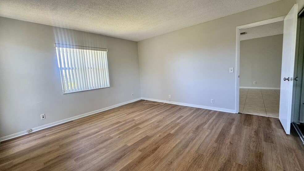 Building Photo - 5908 Via Delray Blvd