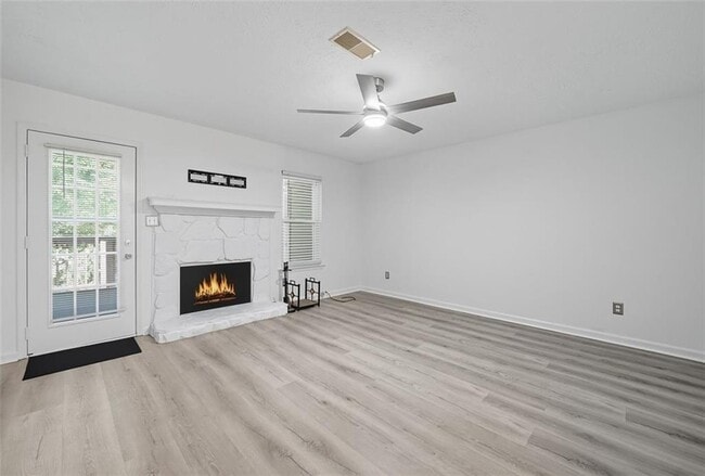 Building Photo - 6615 Sienna Ct