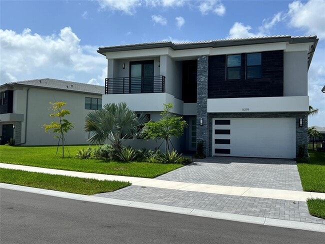 Building Photo - 8299 Essex Country Clb Dr