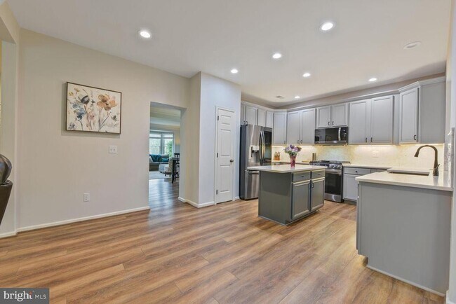 Building Photo - 5907 Tulloch Spring Ct