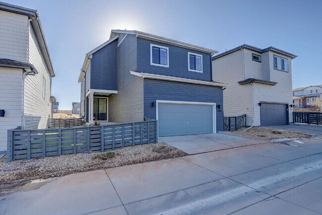 Building Photo - 1732 Stable View Dr