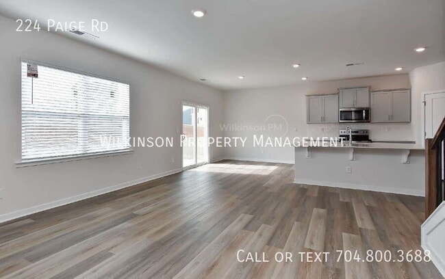 Building Photo - 224 Paige Rd