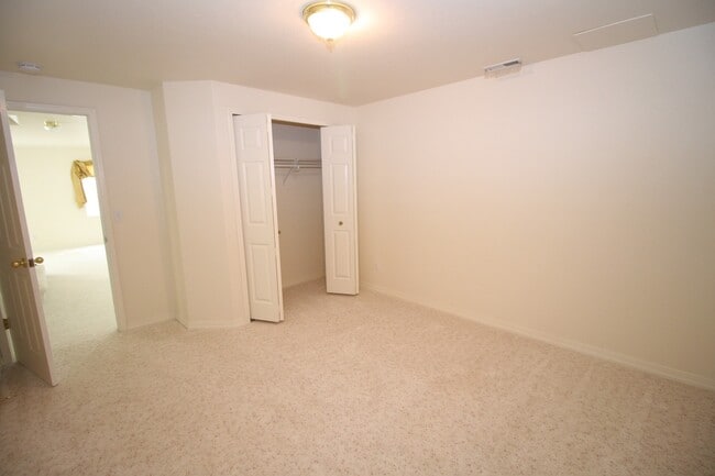 Building Photo - Amazing 5 bedroom home in Desirable Crown Hill Mesa on West Side of town