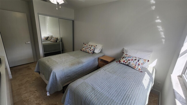 Building Photo - 2111 NW 12th St