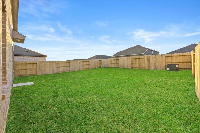 Building Photo - 29010 Grazing Plns Ln