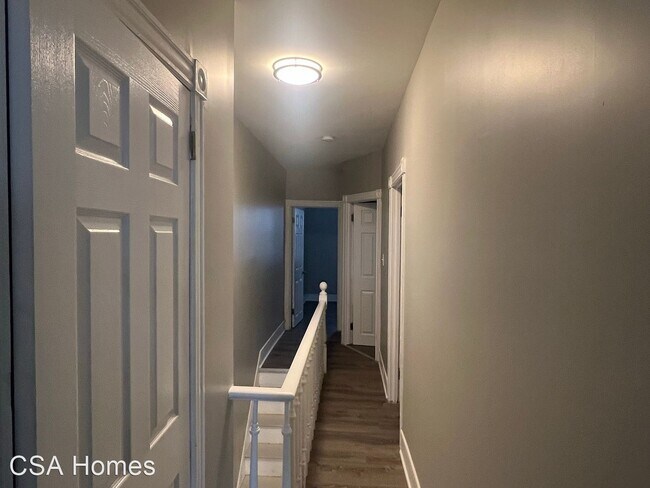 Building Photo - 3 br, 1.5 bath House - 952 S 8th St.