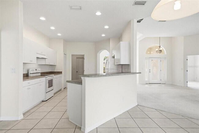 Building Photo - 29 E Diamond Dr