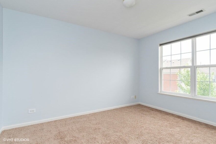 Building Photo - 816 Brodhead Dr