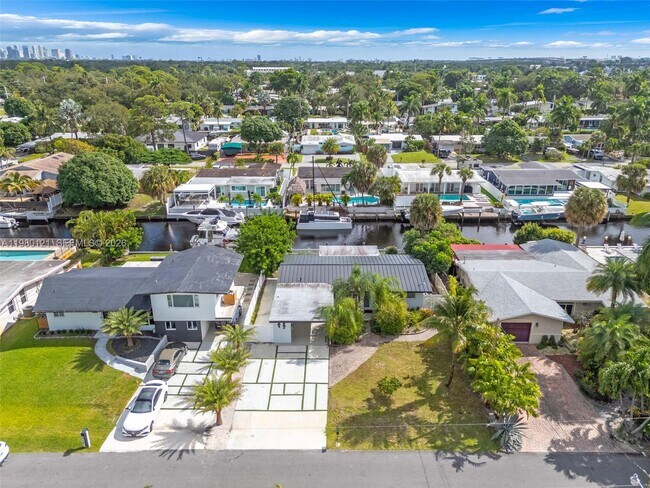 Building Photo - 2430 Key Largo Ln