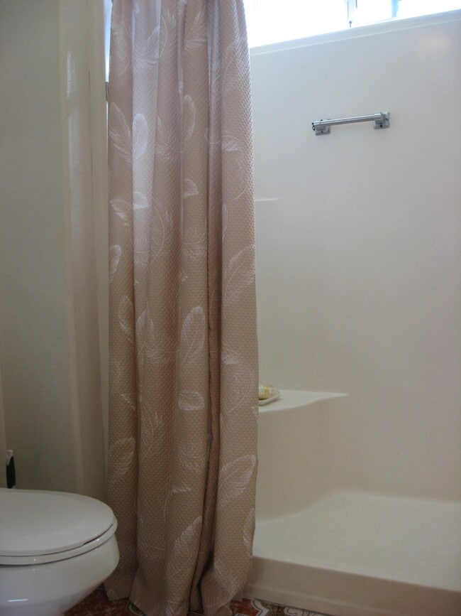 Building Photo - 9266 Cypress Ave