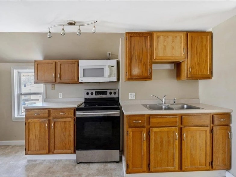 Building Photo - 92 West St