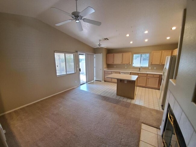 Building Photo - 6591 W Blythe Pl