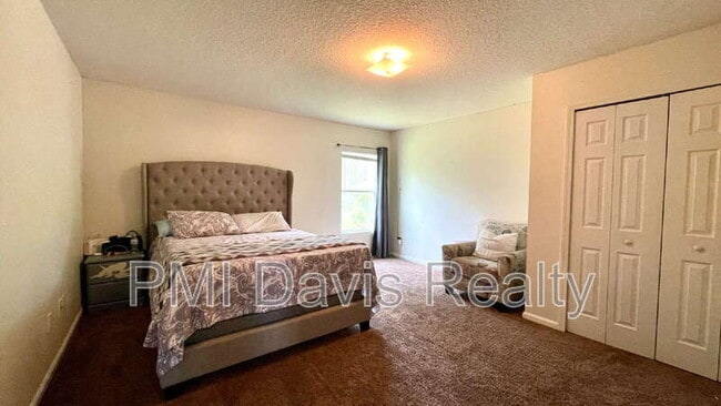 Building Photo - 11814 Lindsey Lake Drive