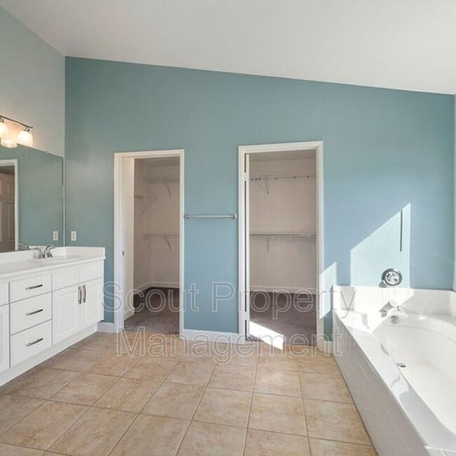 Building Photo - 29279 Masters Dr